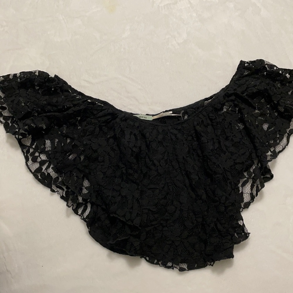 Urban Outfitters “Kimchi Blue” black lace crop top